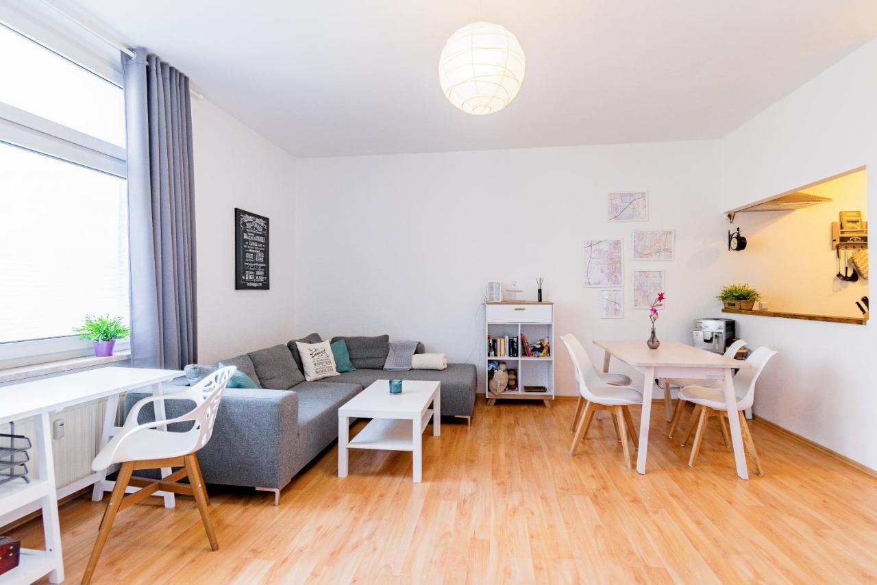 Helle Wohnung In Top-Lage, Hasselbachplatz - Altstadt, W-Lan, 4 Schlafplaetze Magdeburg Exterior photo